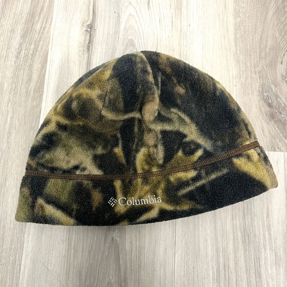 Columbia Camouflage Fleece Beanie Hat in Kids Size L/XL